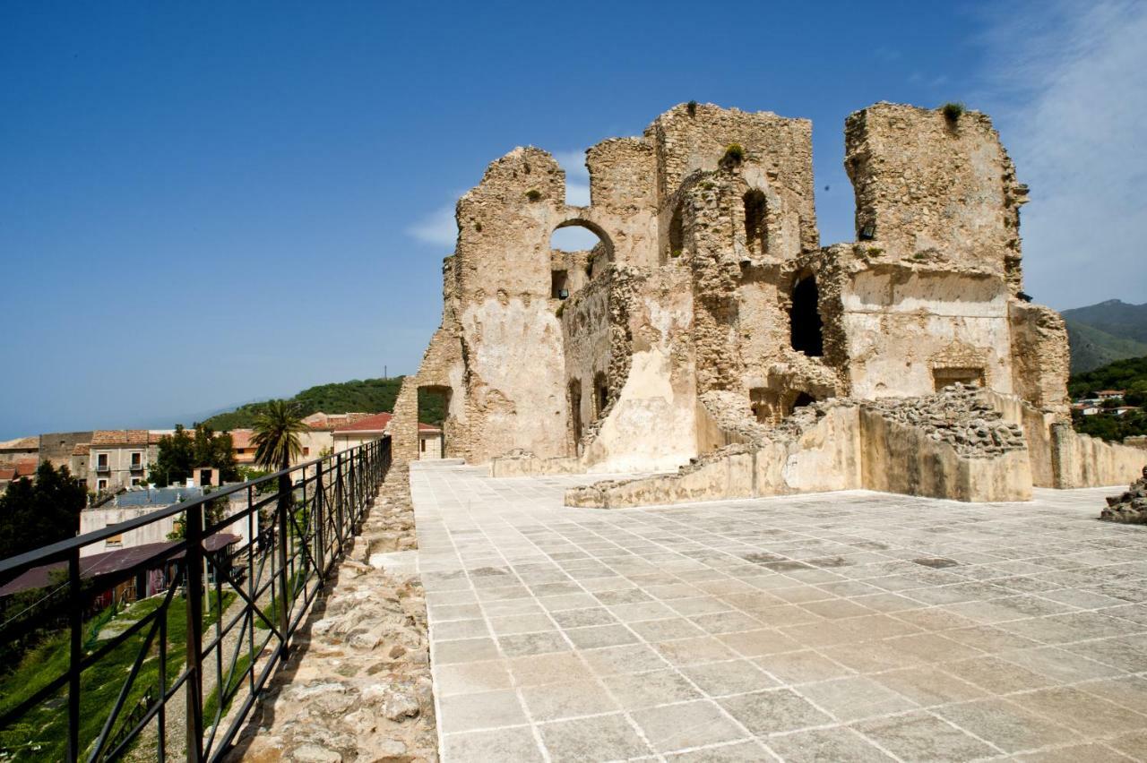 Residenza D'Epoca Borgodifiume Hotel Fiumefreddo Bruzio Exterior foto